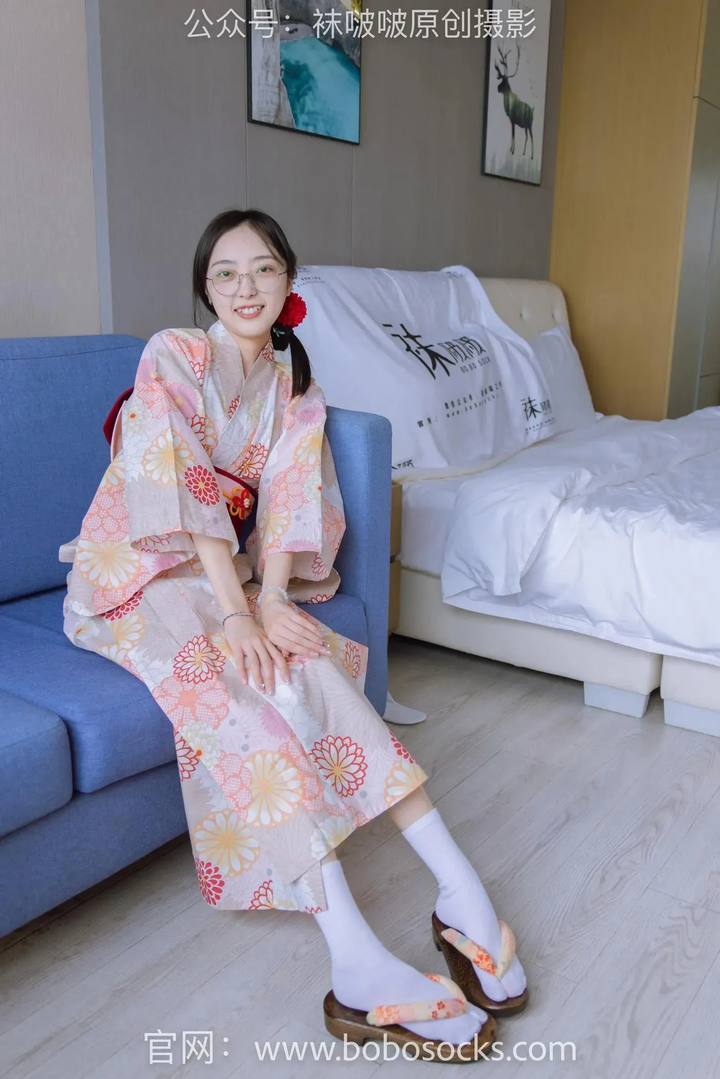 [BoBoSocks袜啵啵]NO.137 稚予-木屐、分指白棉袜、裸足、和风浴衣 [170P]插图4